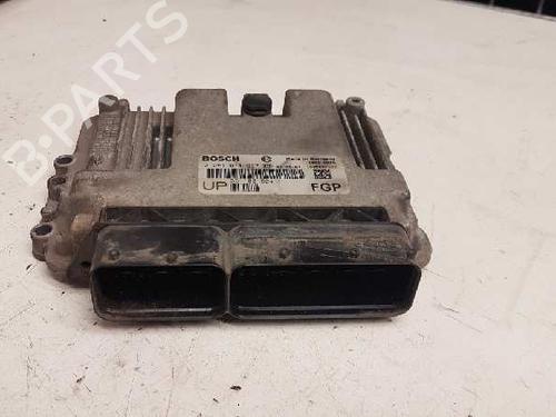 Used Engine control unit (ECU) OPEL ASTRA H (A04) [2004-2014]  28995073