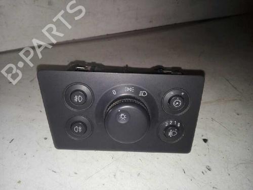 Used Headlight switch OPEL ZAFIRA / ZAFIRA FAMILY B (A05) [2005-2019]  28981769
