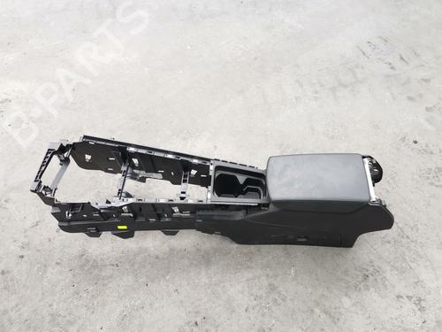 Used Armrest / Center console Armrest / Center console SEAT LEON (KL1, KLG) [2019-2026] 34605637 34605637