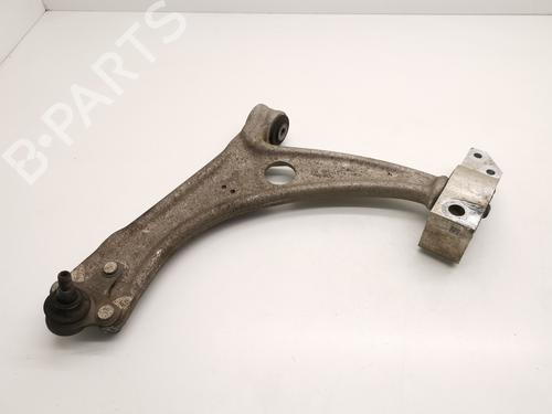 Used Left front suspension arm AUDI Q3 (8UB, 8UG) [2011-2020]  28991651