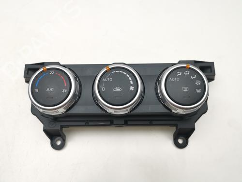 climate-control-mazda-2-hatchback-dl-dj-2014-39439563 main image