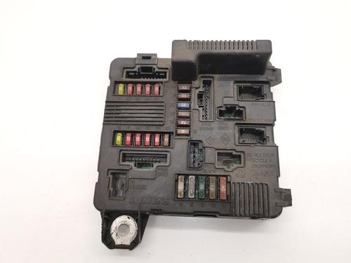 Zekeringkast RENAULT SCÉNIC II (JM0/1_) [2003-2010]  28990623