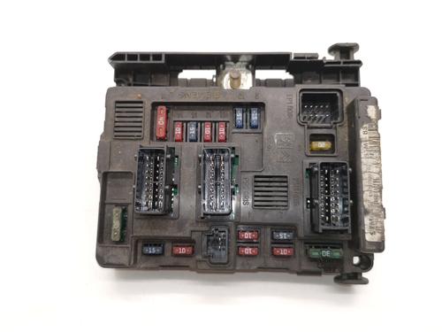 Used Fuse box CITROËN C5 I (DC_) 2.2 HDi (DC4HXB, DC4HXE) (133 hp) 28983140