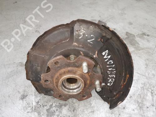 Used Left front steering knuckle MITSUBISHI PAJERO III (V7_W, V6_W) [1999-2007]  28991295