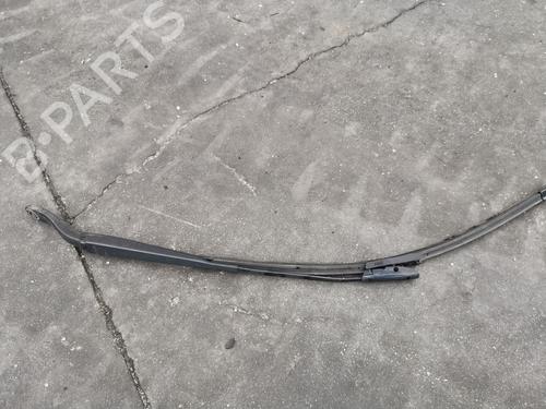 Used Front windshield wiper arm RENAULT MEGANE III Hatchback (BZ0/1_, B3_) 1.5 dCi (BZ09, BZ0D, BZ1W, BZ29, BZ14) (110 hp) 28978876