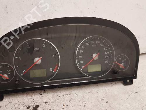 Used Instrument cluster FORD MONDEO III (B5Y) [2000-2007]  28986522