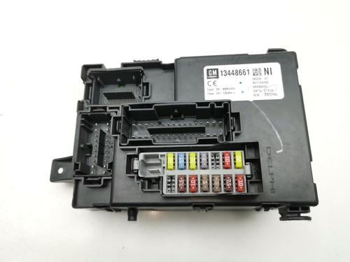Used Fuse box OPEL MERIVA B MPV (S10) 1.6 CDTI (75) (110 hp) 28996551