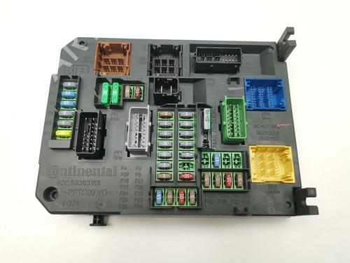 Used Fuse box CITROËN C4 II (NC_) 1.6 BlueHDi 100 (99 hp) 28989451
