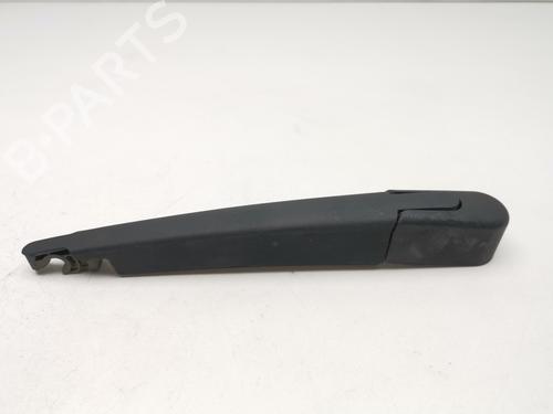 Used Rear windshield wiper arm KIA SPORTAGE IV (QL, QLE) 1.7 CRDi (116 hp) 28978861