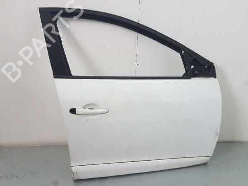Used Right front door RENAULT MEGANE III Hatchback (BZ0/1_, B3_) 1.5 dCi (BZ1G, BZ1W, BZ0R) (95 hp) 28997791