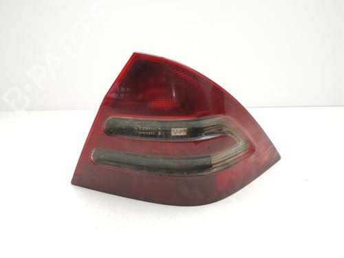 Used Right taillight Right taillight 37153365 37153365