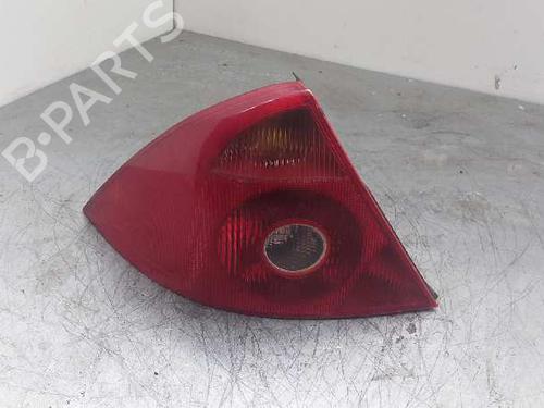 Used Left taillight FORD MONDEO III (B5Y) 2.0 16V TDDi / TDCi (115 hp) 28997762