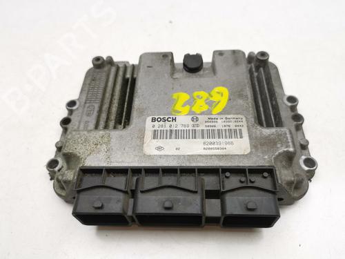 Used Engine control unit (ECU) RENAULT SCÉNIC II (JM0/1_) [2003-2010]  28997387