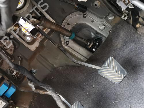 Used Break pedal HYUNDAI TUCSON (JM) 2.0 CRDi (113 hp) 28983284