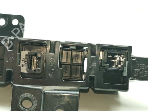 Switch NISSAN QASHQAI II (J11, J11_)  | BP29376361I30 