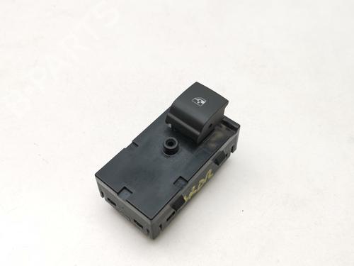 Used Right rear window switch Right rear window switch 39445389 39445389