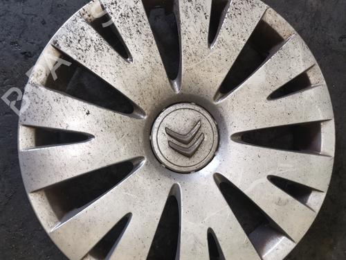 Used Hub cap CITROËN BERLINGO MULTISPACE (B9) 1.6 HDi 90 4x4 (90 hp) 30876362