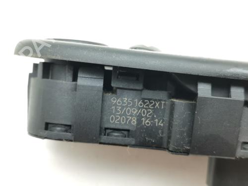 Left front window switch PEUGEOT 307 Break (3E) 2.0 HDI 110 | BP28978892I27