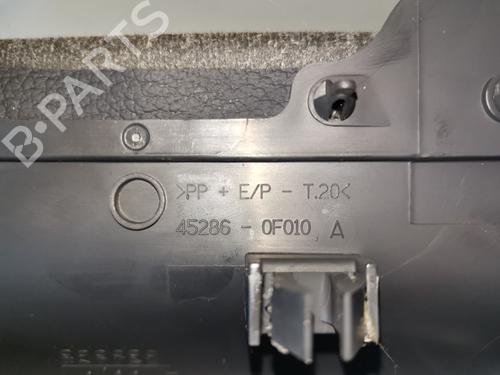 Other TOYOTA COROLLA Verso (ZER_, ZZE12_, R1_) 2.2 D-4D (AUR10_, AUR10R) | BP30063058O1 