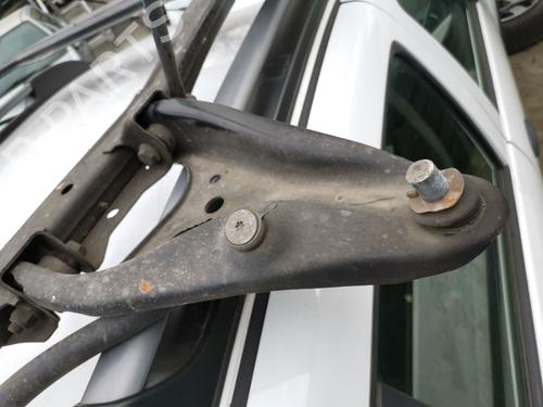 Used Right front suspension arm DACIA SANDERO II [2012-2025]  28981571