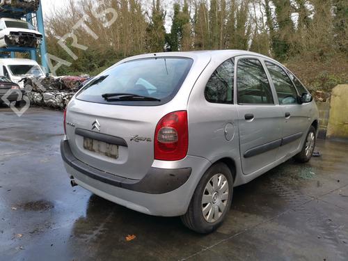 Fuse box CITROËN XSARA PICASSO (N68) 1.6 HDi | BP28983123E1