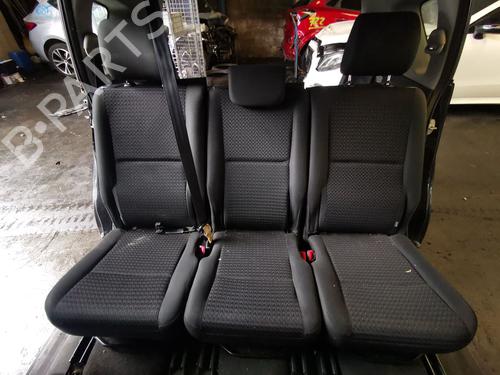 Rücksitzbank für TOYOTA COROLLA Verso (ZER_, ZZE12_, R1_) 2.2 D-4D (AUR10_, AUR10R) (136 hp) 30077715