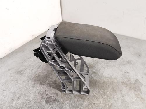 Used Armrest / Center console Armrest / Center console 39440538 39440538