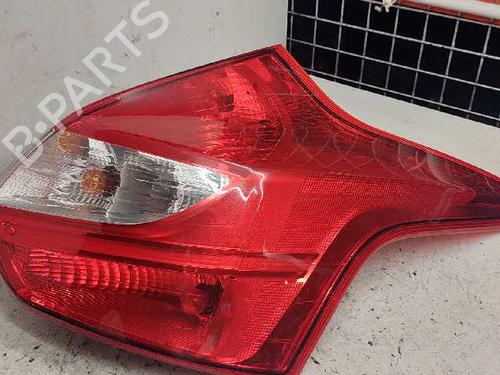 Used Right taillight FORD FOCUS III [2010-2020]  28997867