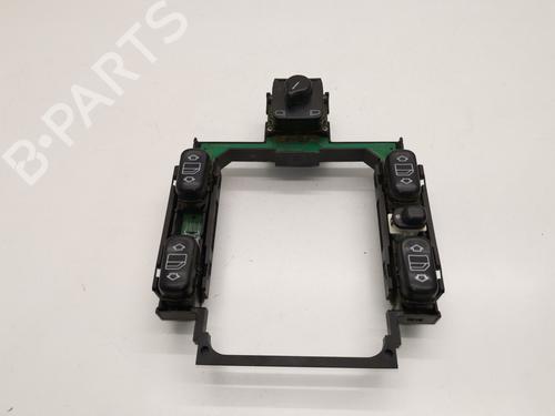 Used Left front window switch MERCEDES-BENZ C-CLASS (W202) [1993-2000]  28981929