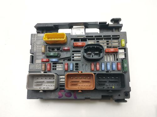 Used Fuse box CITROËN C4 I (LC_) [2004-2014]  28994001