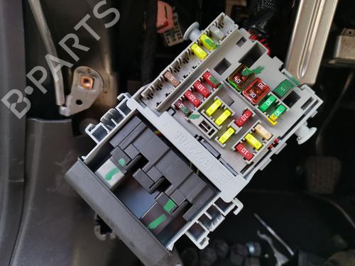 Used Fuse box Fuse box OPEL INSIGNIA A (G09) 2.0 CDTI (68) (140 hp) 40216085 40216085