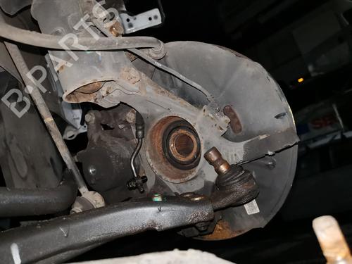 Used Right front steering knuckle KIA SPORTAGE III (SL) [2009-2017]  28993352