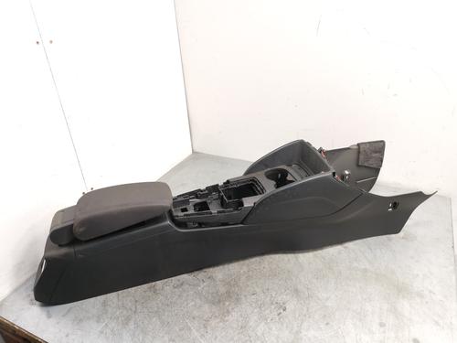 Used Armrest / Center console Armrest / Center console 39441207 39441207