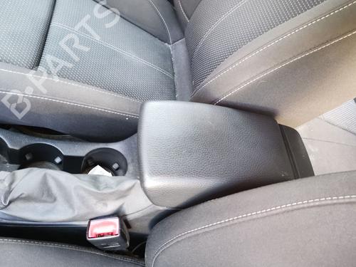 Used Armrest / Center console OPEL ASTRA J Sports Tourer (P10) [2010-2015]  28983020