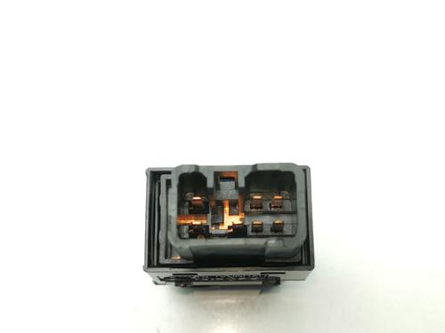 Right rear window switch HYUNDAI ix35 (LM, EL, ELH) | BP34628146I28 - Image 2