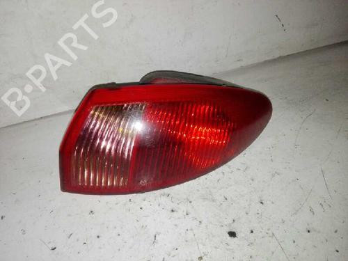 Used Right taillight ALFA ROMEO 147 (937_) 1.9 JTDM 8V (937.AXD1A, 937.AXU1A, 937.BXU1A) (120 hp) 28997875