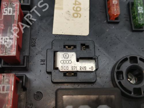 Fuse box VW PASSAT B6 (3C2) 2.0 TDI | BP39438306E1 - Image 2