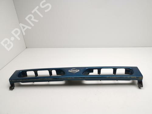 Used Grille FORD MAVERICK (UDS, UNS) 2.7 TD (100 hp) 28983271