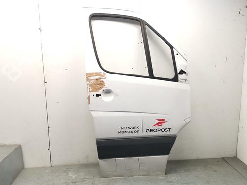 Used Right front door MERCEDES-BENZ SPRINTER 3,5-t Van (B906) [2006-2020]  28995309
