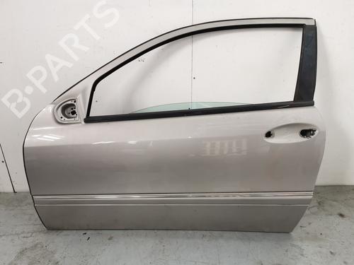 Used Left front door MERCEDES-BENZ CLC-CLASS (CL203) [2008-2011]  28995162