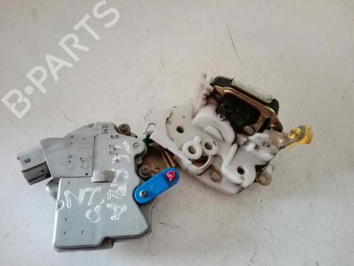 Used Front right lock NISSAN TERRANO II (R20) 2.7 TDi 4WD (125 hp) 28982081