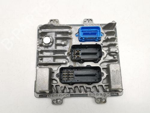 engine-control-unit-ecu-opel-zafira-tourer-c-p12-2011-33214750 main image