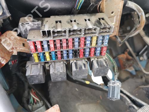 Used Fuse box Fuse box NISSAN TERRANO II (R20) 2.7 TD 4WD (101 hp) 40216248 40216248