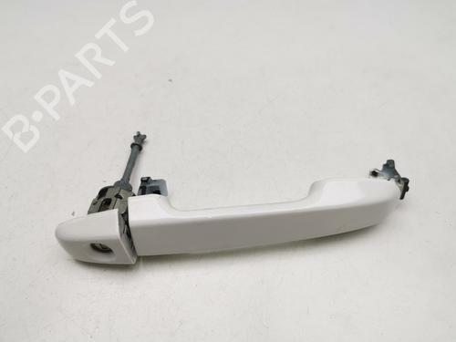 Used Front left exterior door handle TOYOTA YARIS (_P13_) 1.5 Hybrid (NHP130_, NHP130) (101 hp) 29810939