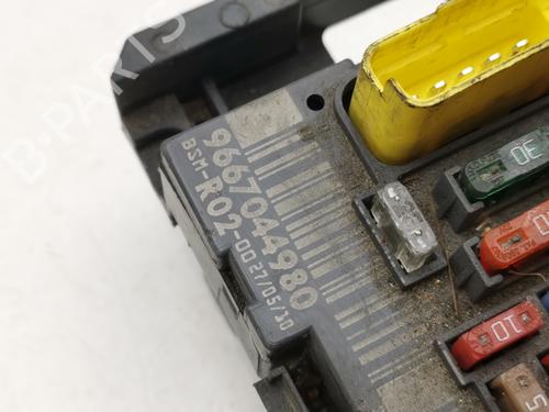 Fuse box CITROËN C5 III (RD_) 2.0 HDi 165 (RDRHHA, RDRHH8) | BP39441409E1 - Image 3