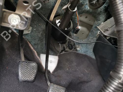 Used Break pedal TOYOTA AURIS (_E18_) 1.4 D-4D (NDE180_, NDE180R) (90 hp) 28985217