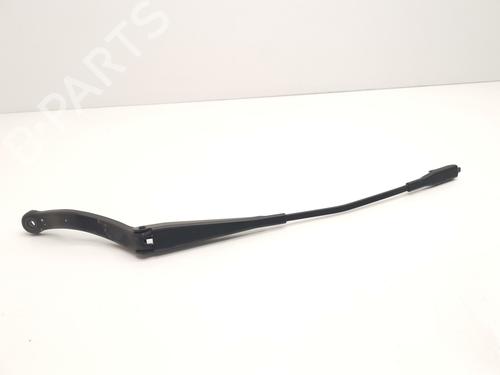 Used Front windshield wiper arm OPEL CORSA E (X15) [2014-2025]  28980856