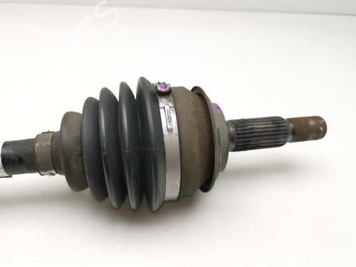 Right front driveshaft TOYOTA YARIS (_P13_) 1.5 Hybrid (NHP130_, NHP130) | BP29813857M39