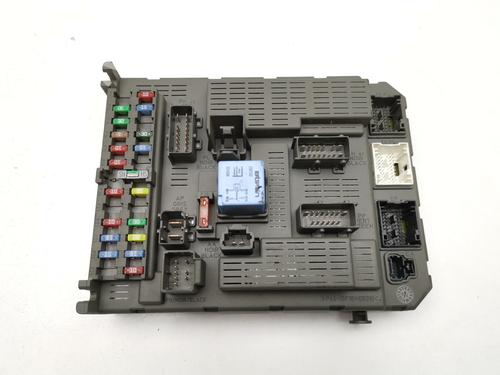 Used Fuse box PEUGEOT 807 (EB_) 2.2 HDi (128 hp) 30563334