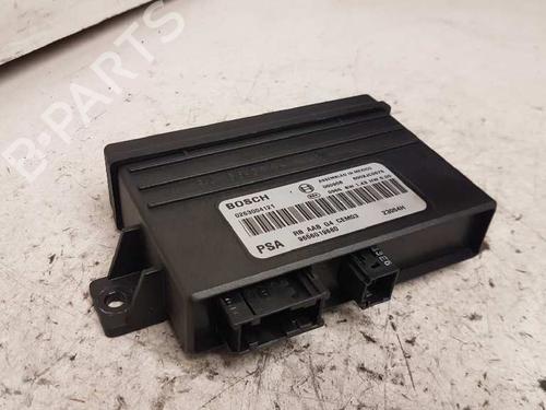 Module électronique CITROËN C4 Picasso I MPV (UD_) 2.0 HDi 138 (136 hp) 28990198